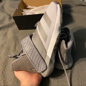 Adidas Harden B/E 3 shoes